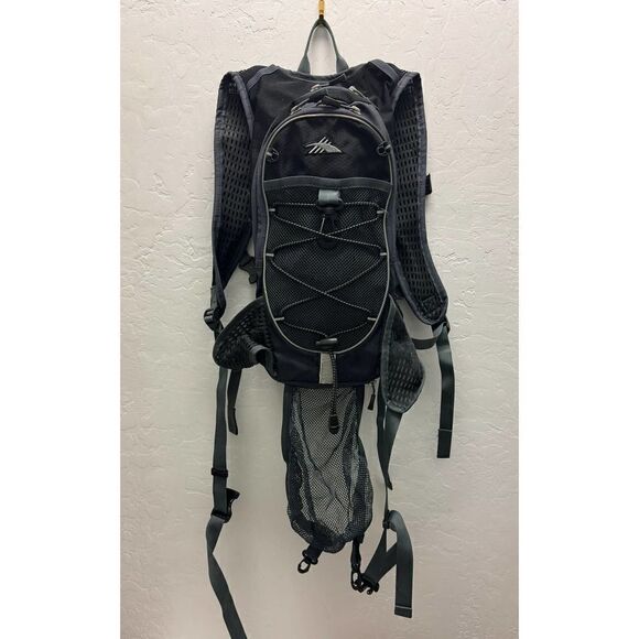High Sierra Hiking Backpack With Air Mesh Back - Picture 1 of 5